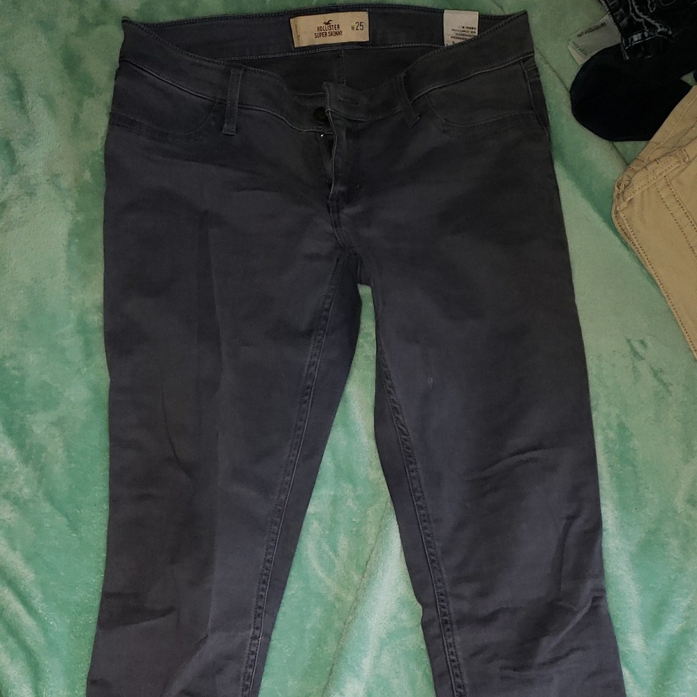 WOMEN'S Hollister super skinny jeans